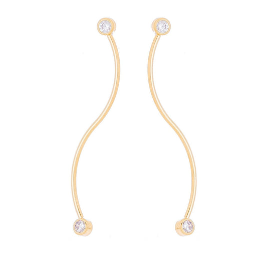 Brinco com fio curvado com zircônia banhado a ouro 18k - Biju & Cia.