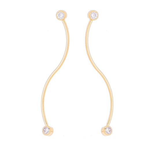 Brinco com fio curvado com zircônia banhado a ouro 18k - Biju & Cia.