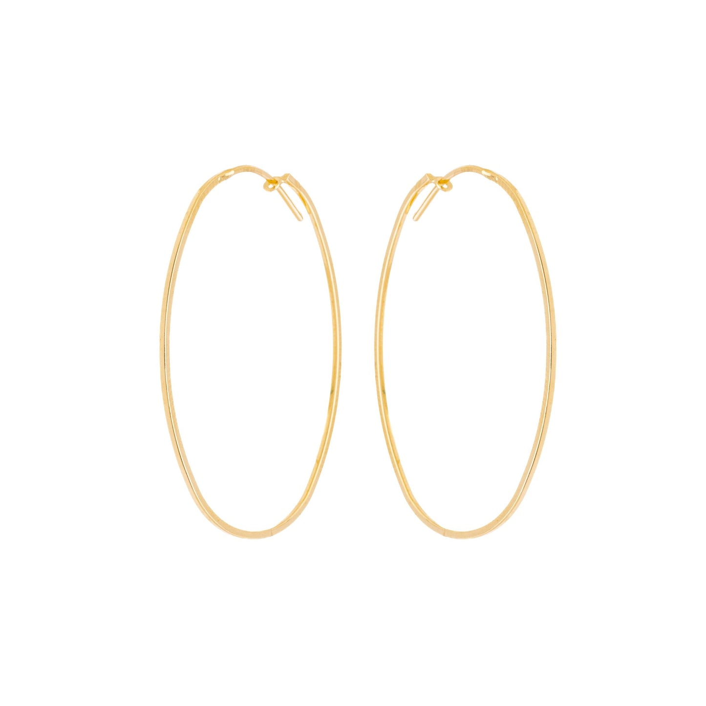 Argola oval passante banhada a ouro 18k - Biju & Cia.