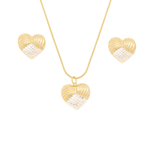 Conjunto de coração trabalhado banhado a ouro 18k e com detalhe em ródio - Biju & Cia.
