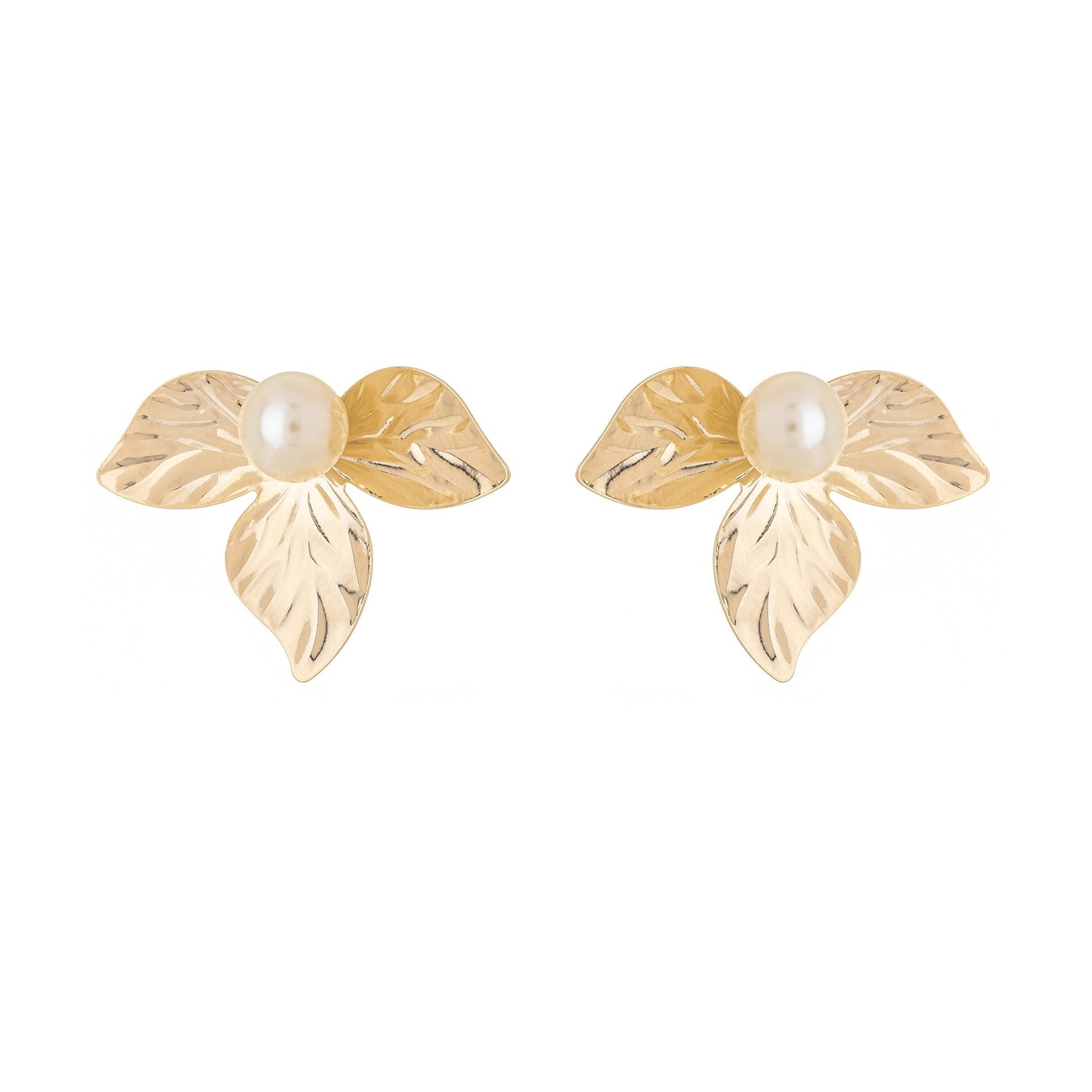 Brinco folha com pérola banhado a ouro 18k - Biju & Cia.