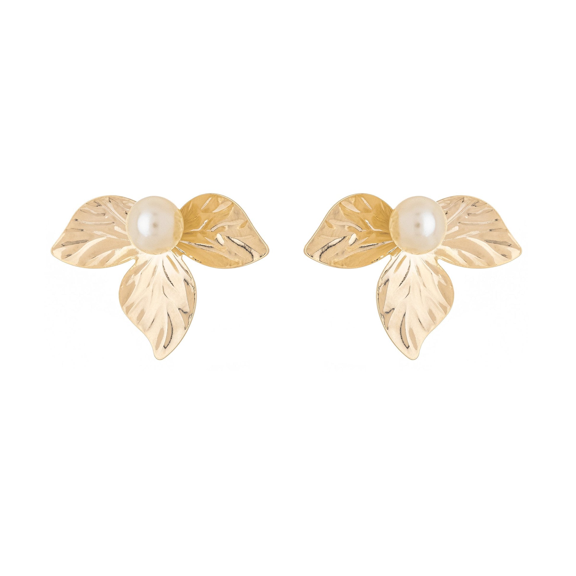 Brinco folha com pérola banhado a ouro 18k - Biju & Cia.