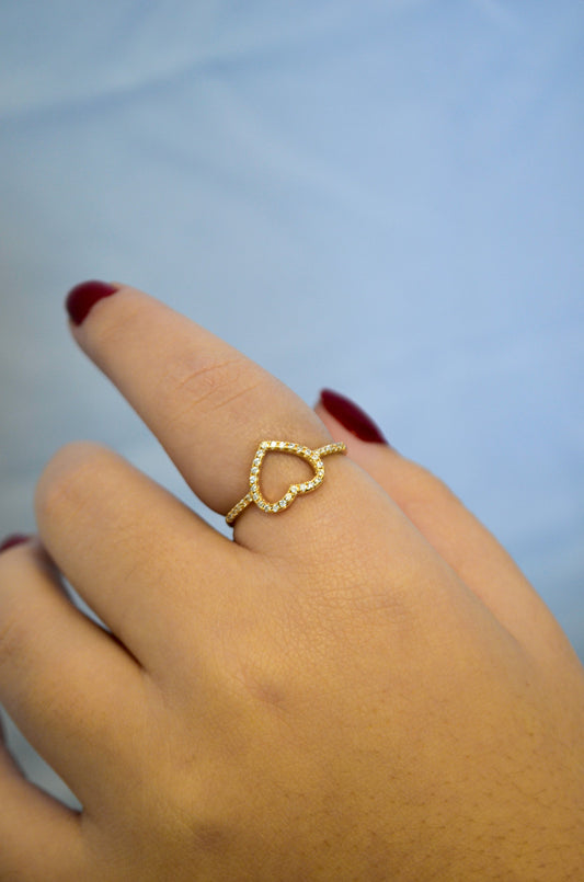 Anel coração com zircônias banhado a ouro 18k