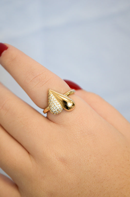 Anel coração com zircônias banhado a ouro 18k