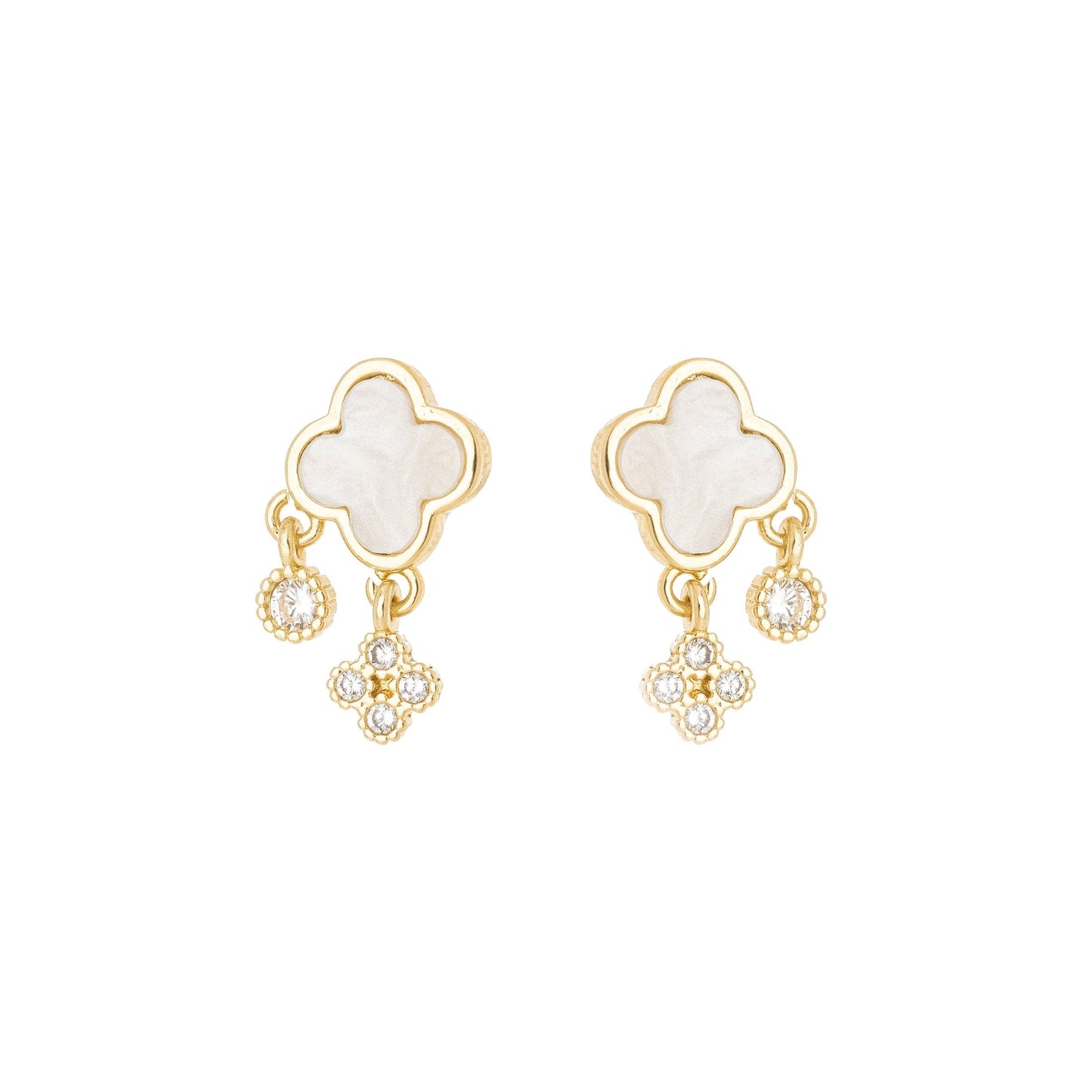 Brinco com trevo com madre pérola e zircônias banhado a ouro 18k - Biju & Cia.