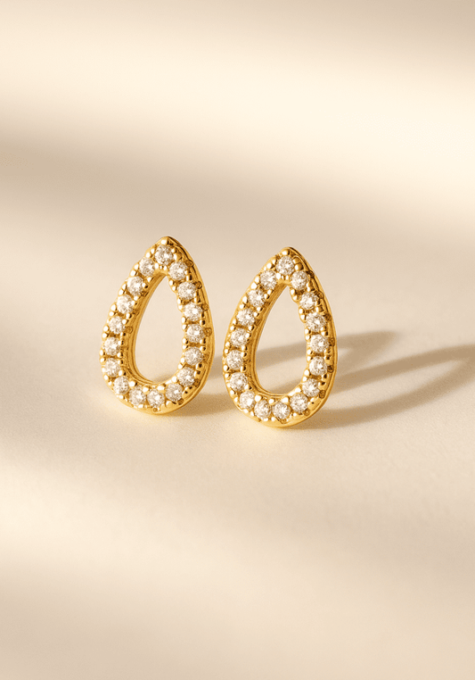 Brinco de gota cravejada banhado a ouro 18k - Biju & Cia.