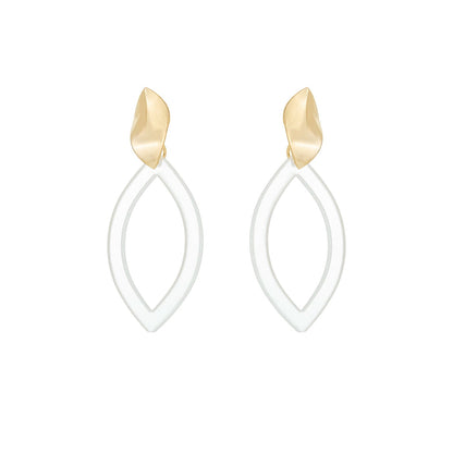 Brinco navete com acrílico banhado a ouro 18k - Biju & Cia.
