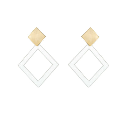 Brinco losango com acrílico banhado a ouro 18k - Biju & Cia.