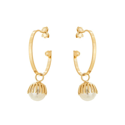 Argola média com pérola banhada a ouro 18k - Biju & Cia.