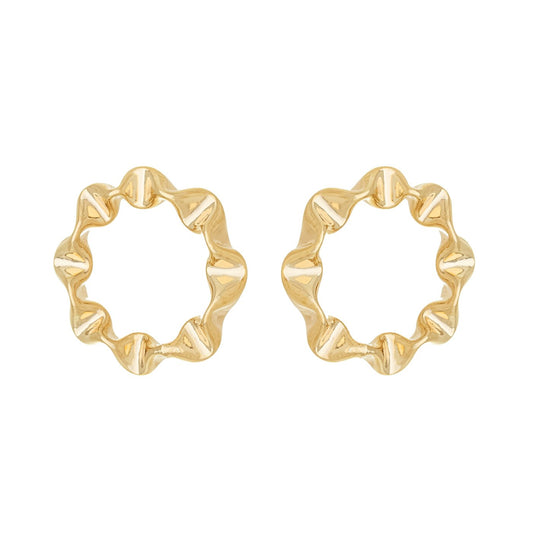 Brinco ondulado banhado a ouro 18k - Biju & Cia.