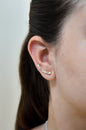 Brinco earcuff com pedras coloridas banhado a ouro 18k