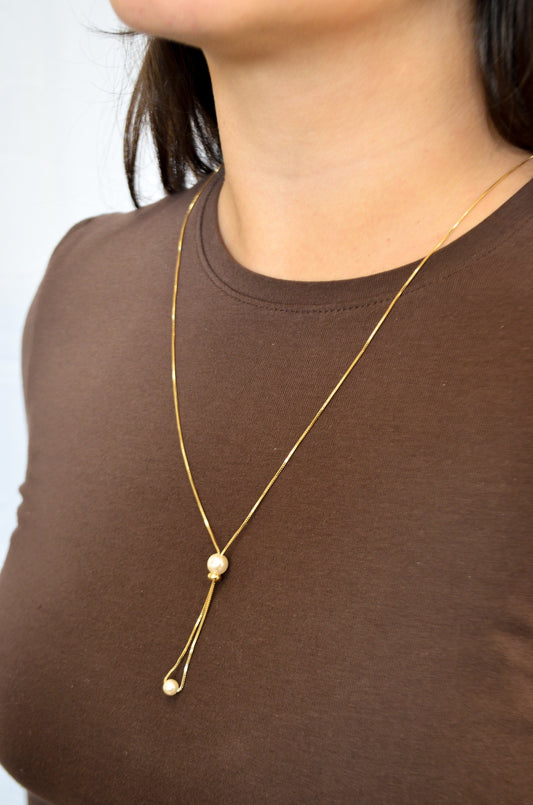 Colar gravata com pérolas banhado a ouro 18k - Biju & Cia.