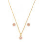 Conjunto infantil de flor resinada banhado a ouro 18k - Biju & Cia.