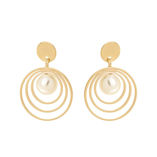 Brinco círculos com pérola banhada a ouro 18k