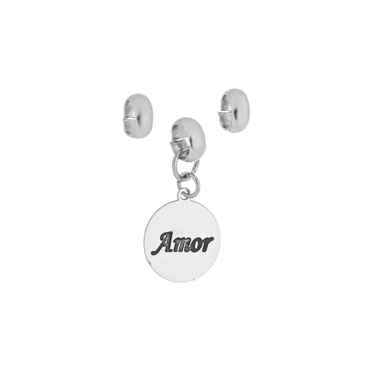 Berloque escrito 'Amor' com dois separadores em aço inox - Biju & Cia.