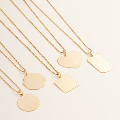 Gargantilha com pingente personalizado banhado a ouro 18k - Biju & Cia.