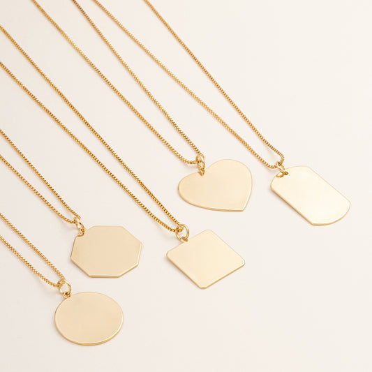Gargantilha com pingente personalizado banhado a ouro 18k - Biju & Cia.