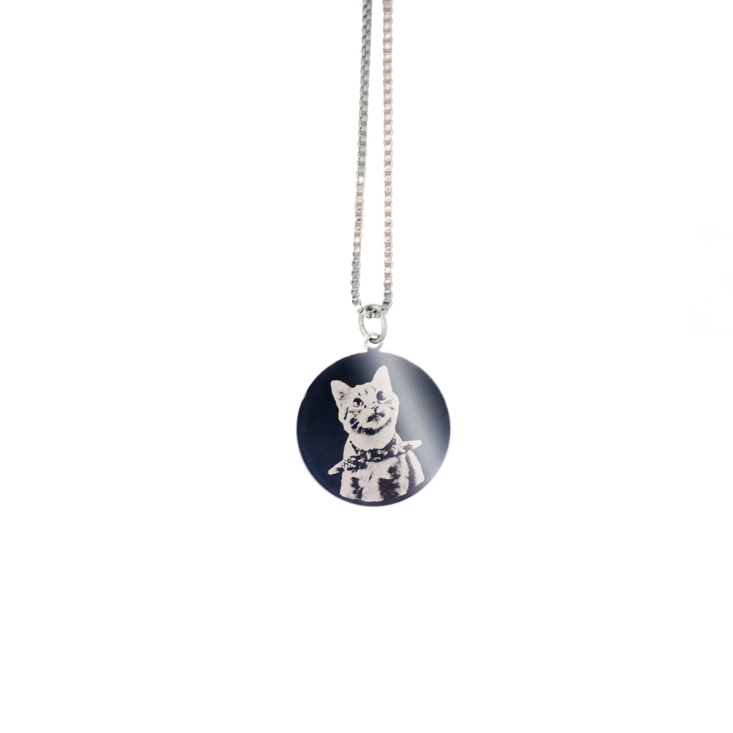 Gargantilha de aço inox com pingente personalizado frente e verso em aço inox - Biju & Cia.