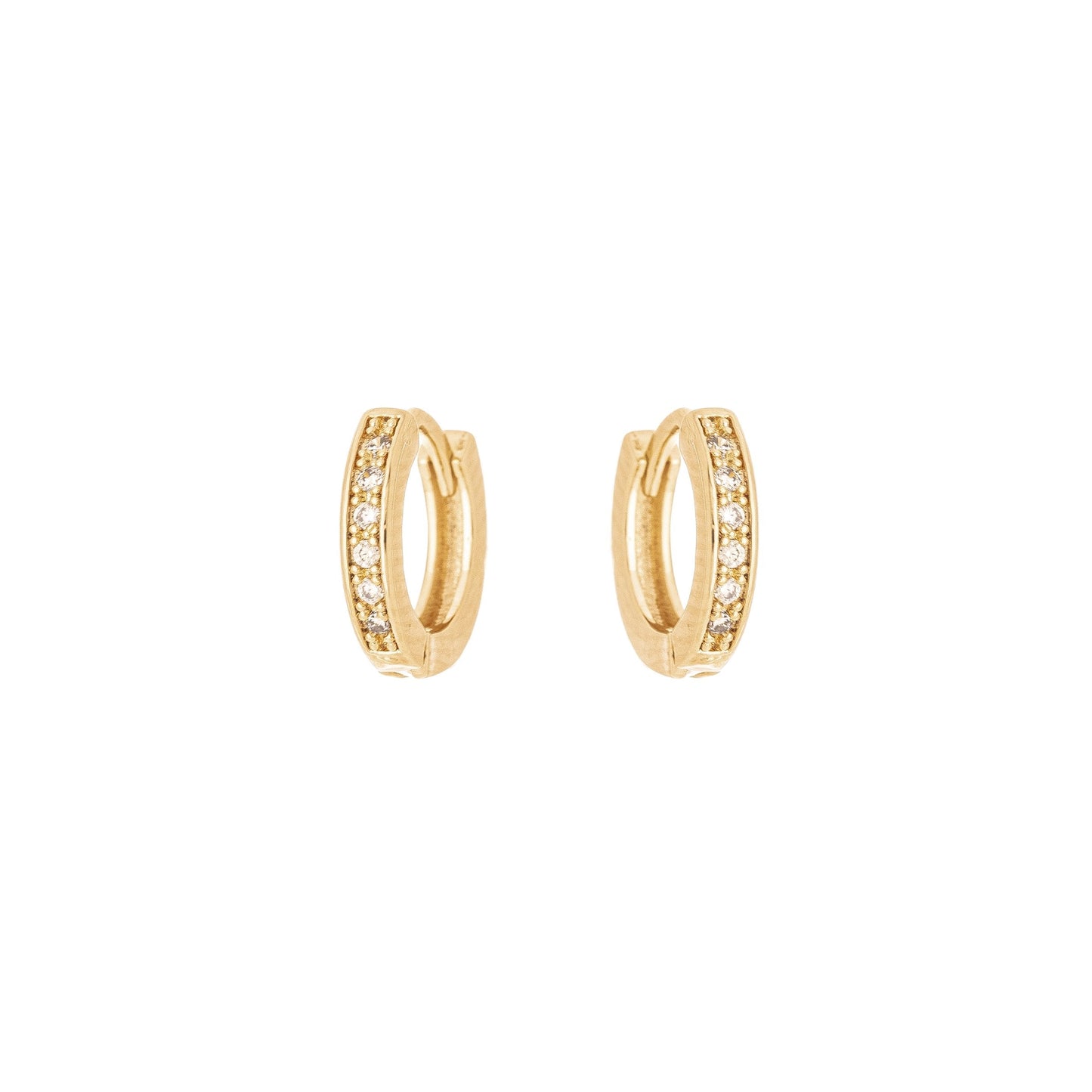 Brinco de argola articulada com zircônias banhado a ouro 18k - Biju & Cia.