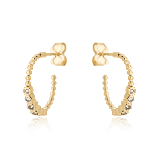 Brinco de argola com zircônias banhado a ouro 18k - Biju & Cia.