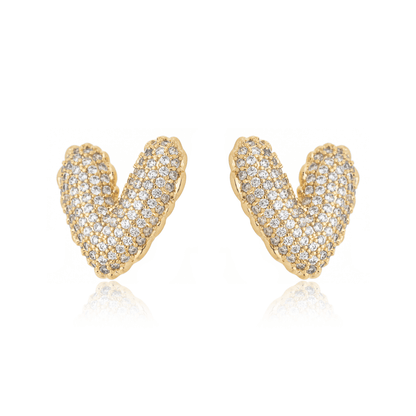 Brinco de coração cravejado de zircônias banhado a ouro 18k - Biju & Cia.