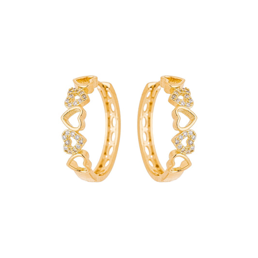 Brinco de argola articulada com corações e zircônias banhado a ouro 18k - Biju & Cia.