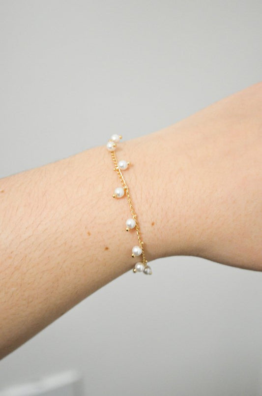 Pulseira pérolas banhada a ouro 18k