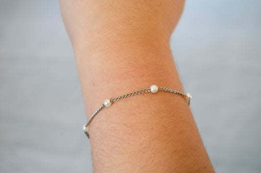 Pulseira com pérolas em aço inox - Biju & Cia.