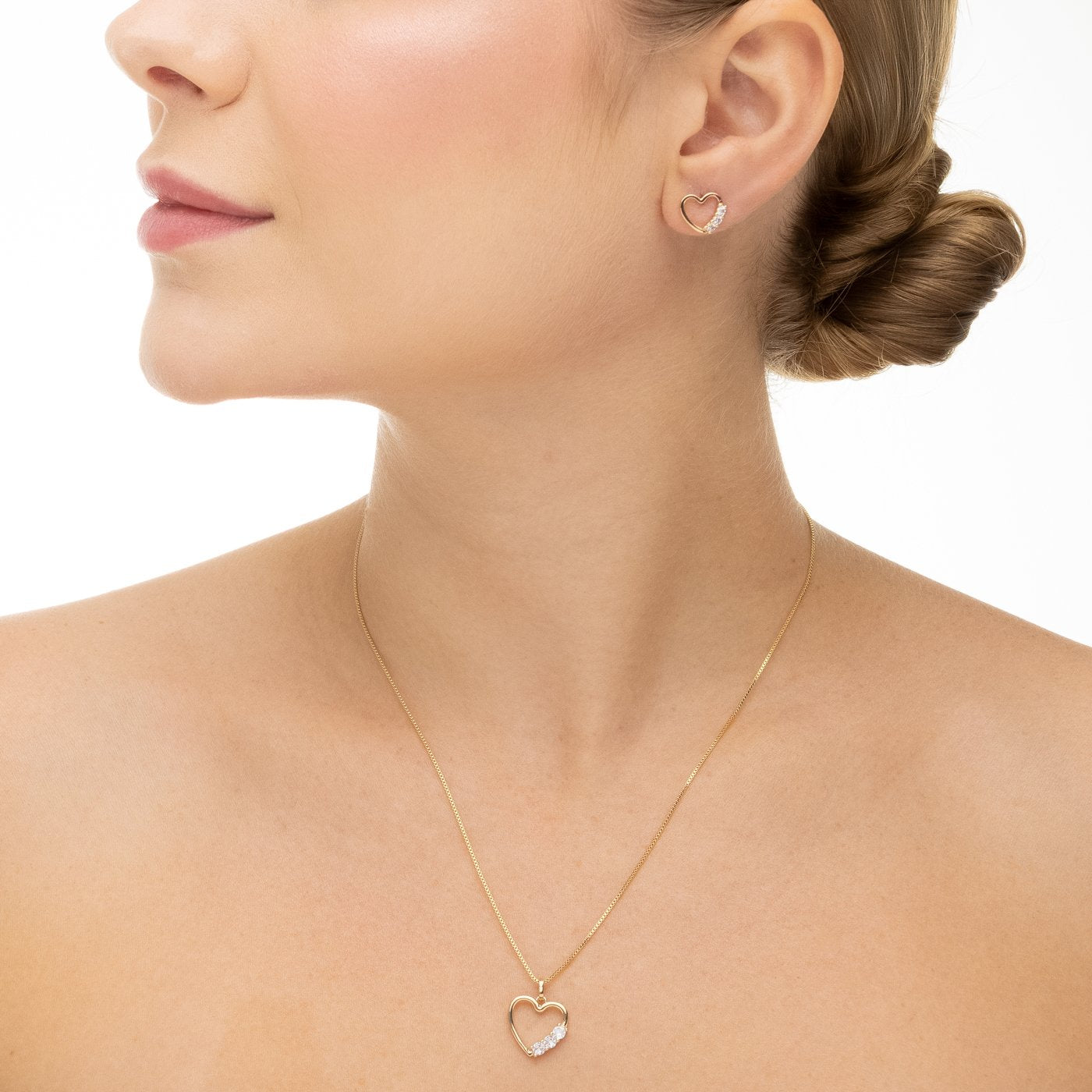 Conjunto coração com zircônias banhado a ouro 18k