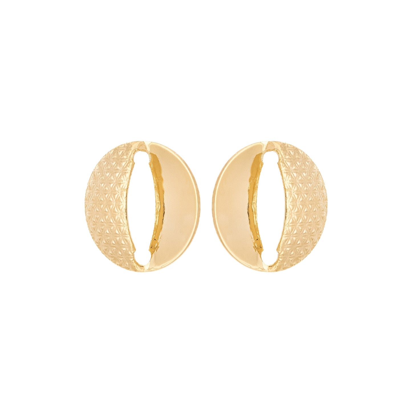 Brinco trabalhado banhado a ouro 18k - Biju & Cia.