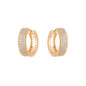 Argola com zircônias banhada a ouro 18k - Biju & Cia.