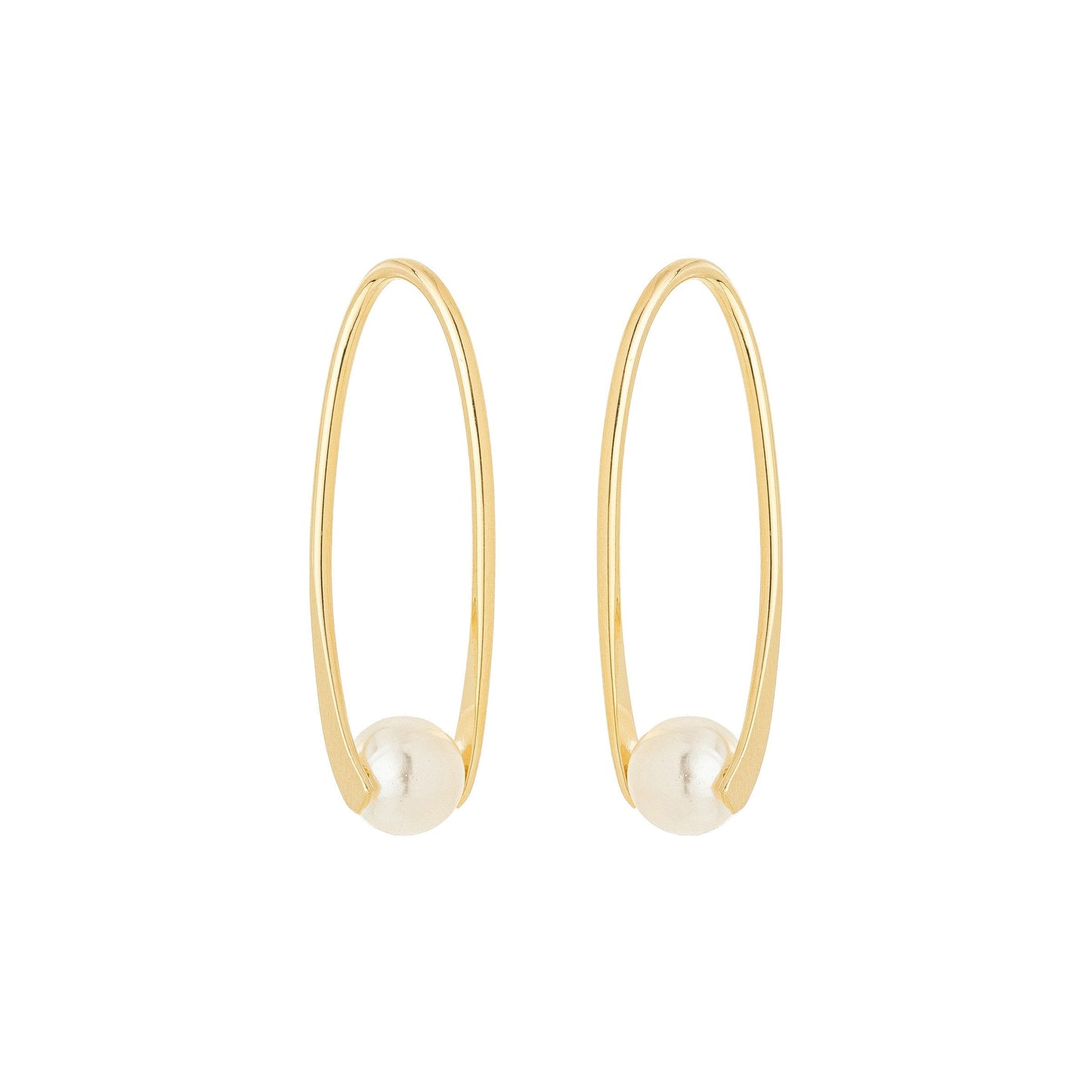 Brinco oval com pérola banhado a ouro 18k - Biju & Cia.