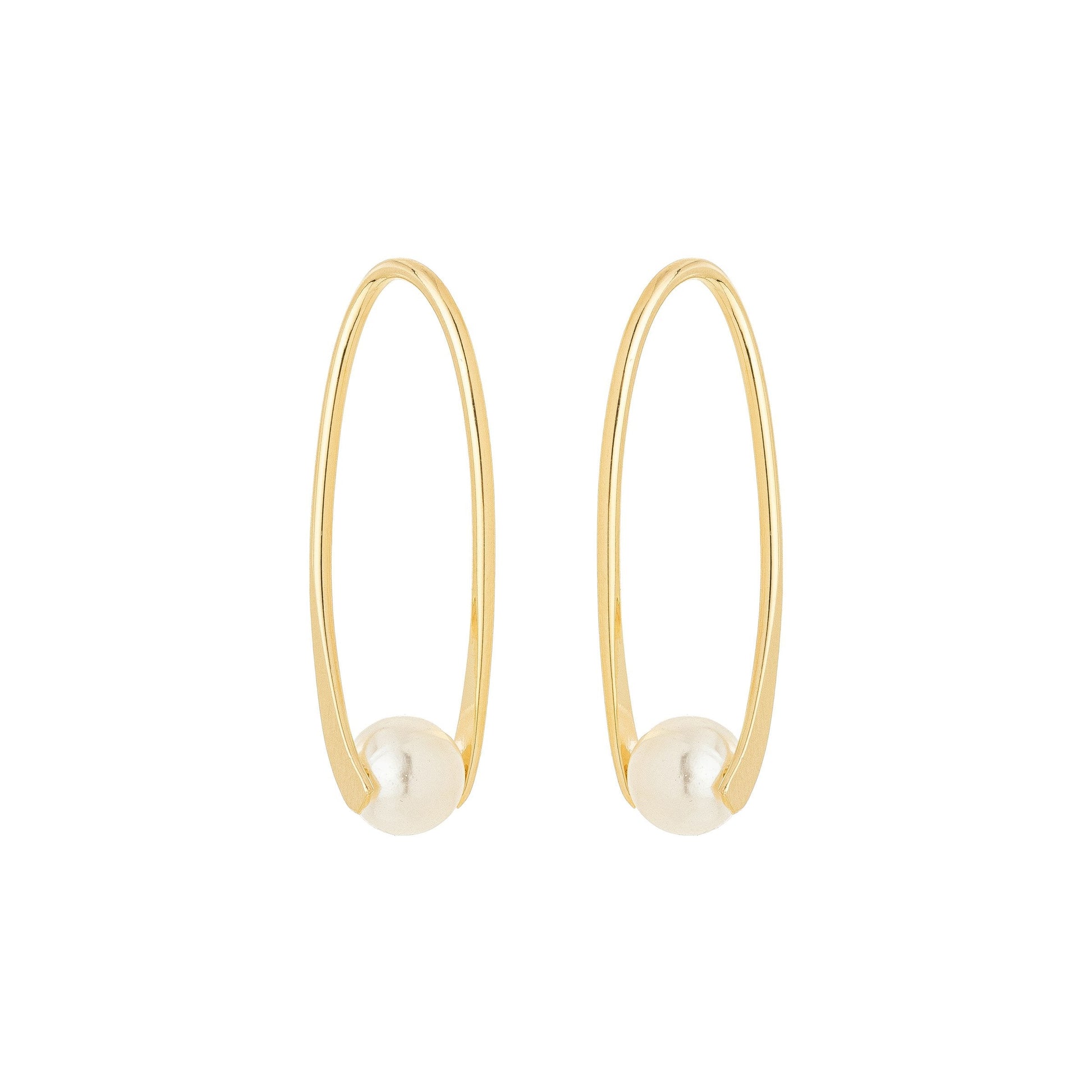 Brinco oval com pérola banhado a ouro 18k - Biju & Cia.