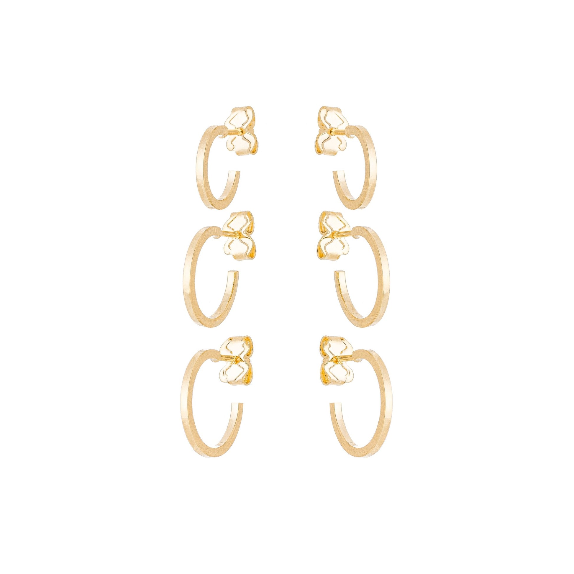 Trio de brincos de argola pequena de fio quadrado banhado a ouro 18k - Biju & Cia.