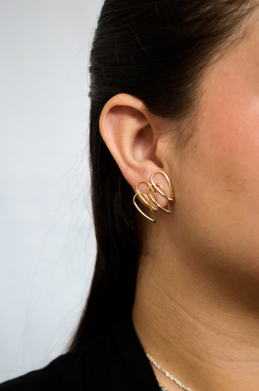 Brinco gotas banhado a ouro 18k - Biju & Cia.