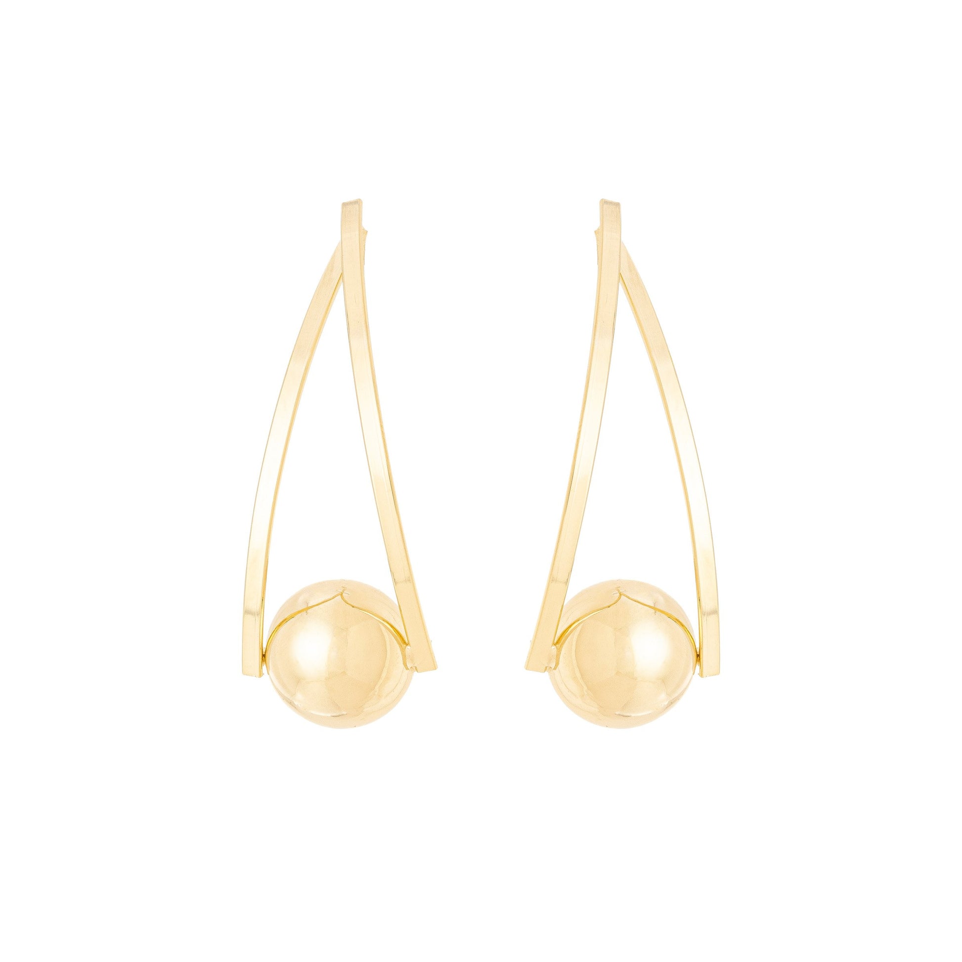 Brinco com bola banhado a ouro 18k - Biju & Cia.