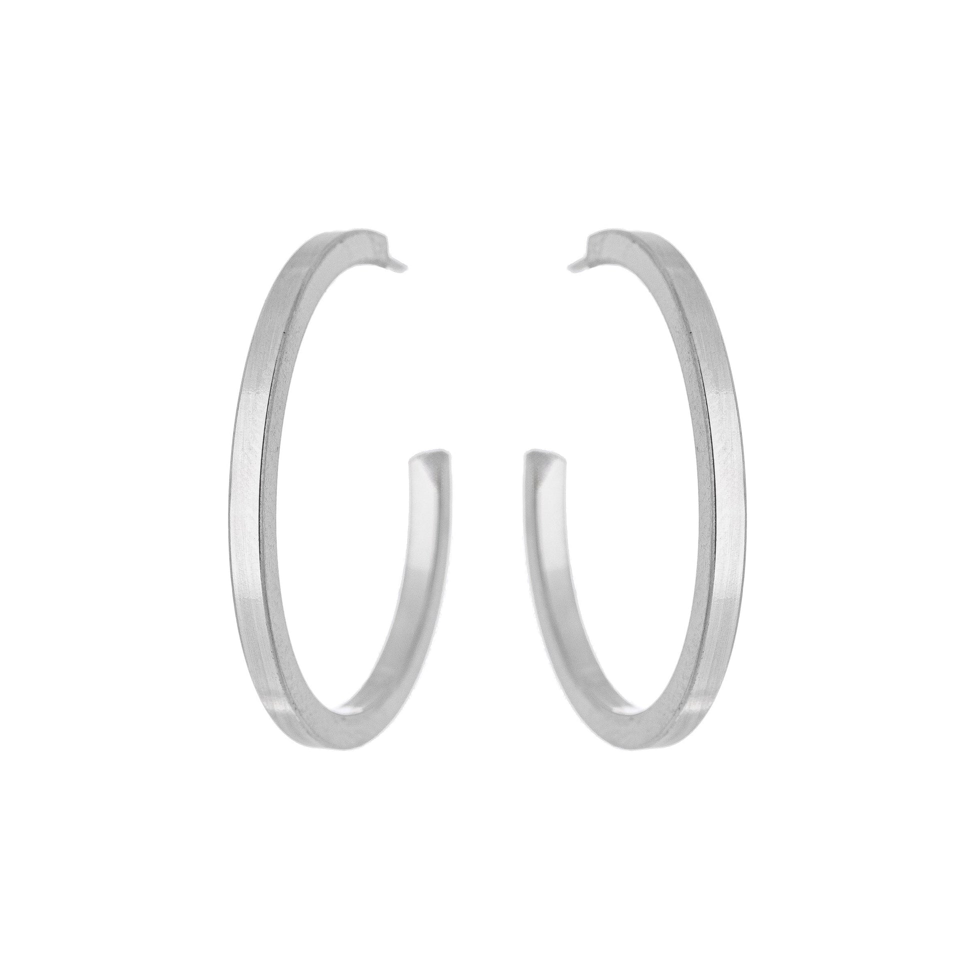 Brinco de argola quadrada em aço inox - Biju & Cia.